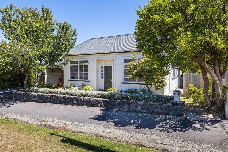 32 Beta Street, Belleknowes, Dunedin - Carousel 1