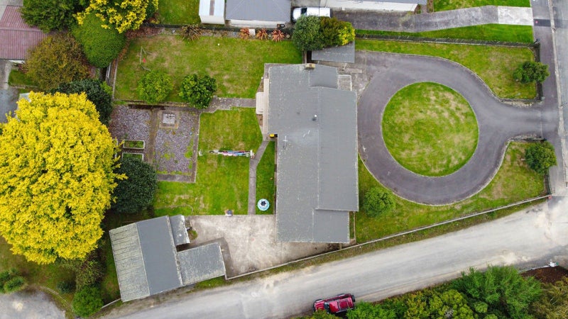 84 Gordon Street, Dannevirke - Carousel 24