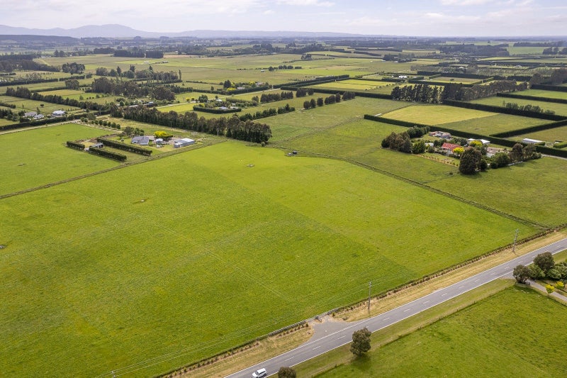 2488 Tram Road, Cust - Carousel 2