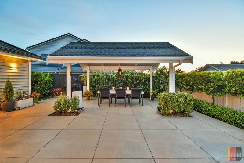 3 Lees Cove, Karaka, Papakura - Carousel 1
