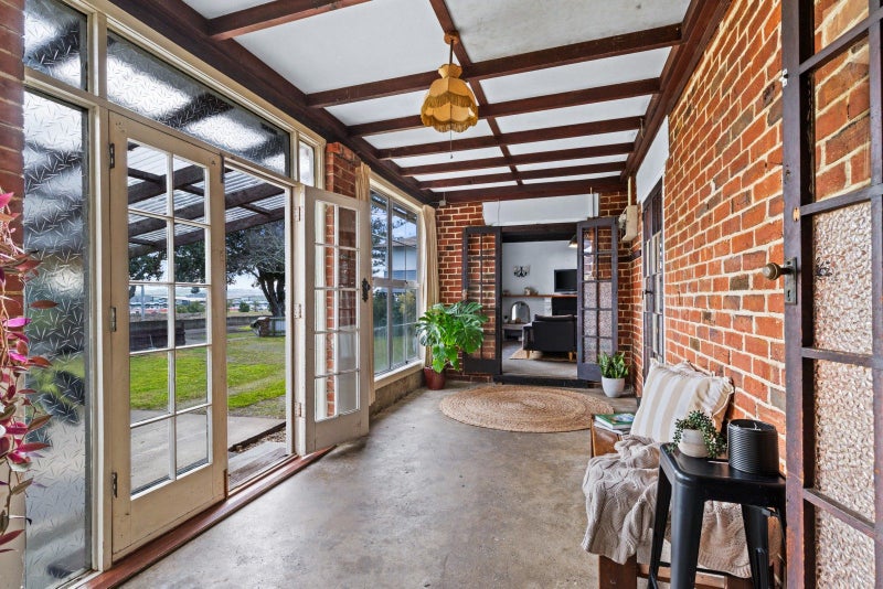 20 Pukeko Place, Westshore, Napier - Carousel 1