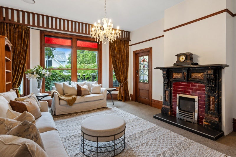 42 Hawkesbury Avenue, St Albans, Christchurch - Carousel 2