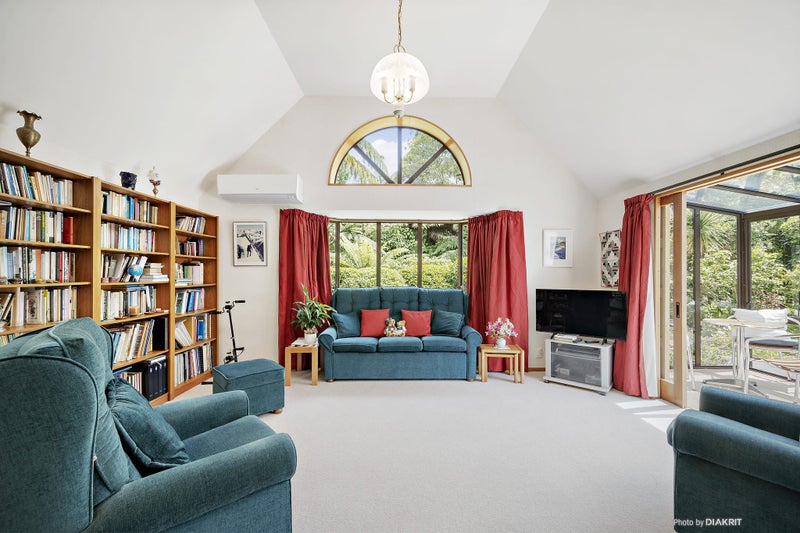 56 Box Hill, Khandallah, Wellington - Carousel 2