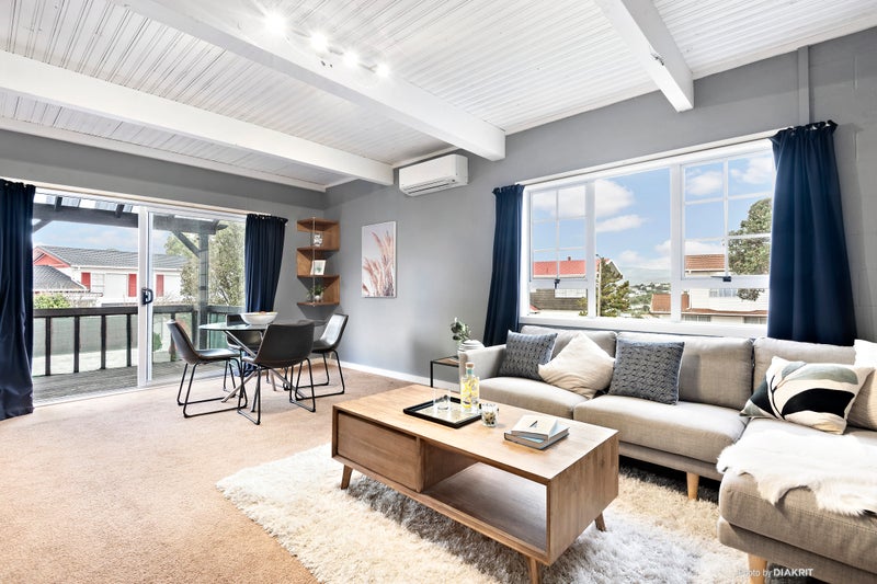 120 Akaroa Drive, Maupuia, Wellington - Carousel 1