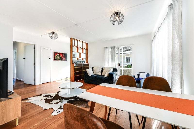 4 Nelson Street, Hamilton East, Hamilton - Carousel 2