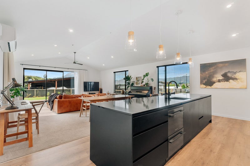 5 Sorrel Street, Albert Town, Wanaka - Carousel 2