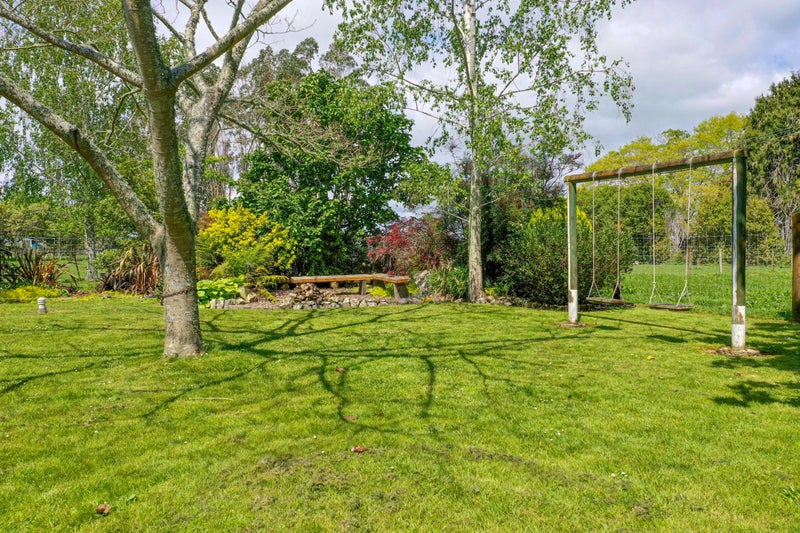 445 West Bank Road, Whakatane - Carousel 34