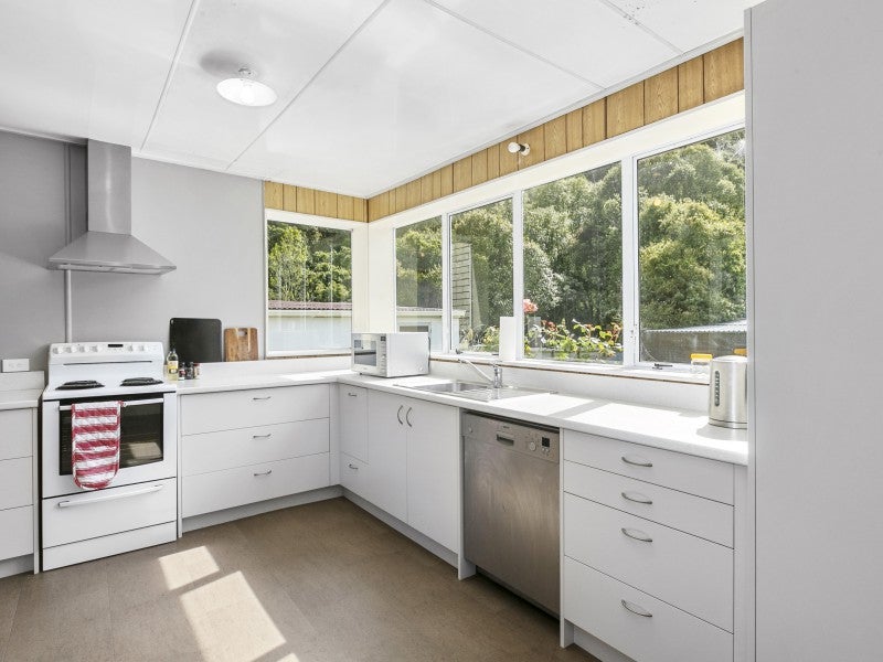 30 Malvern Street, Woodhaugh, Dunedin - Carousel 2