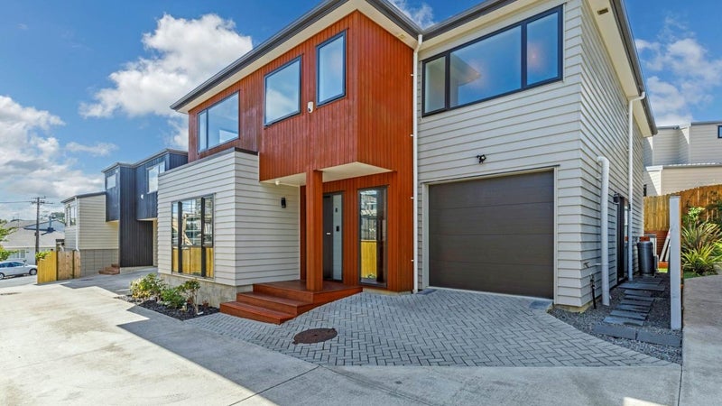 8A Pax Avenue, Forrest Hill, Auckland - Carousel 1