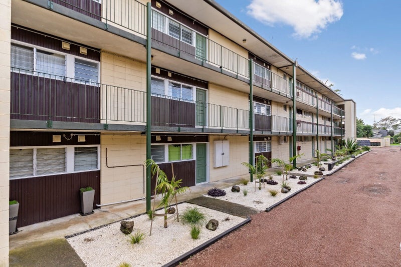 25/34 View Road, Mount Eden, Auckland - Carousel 1