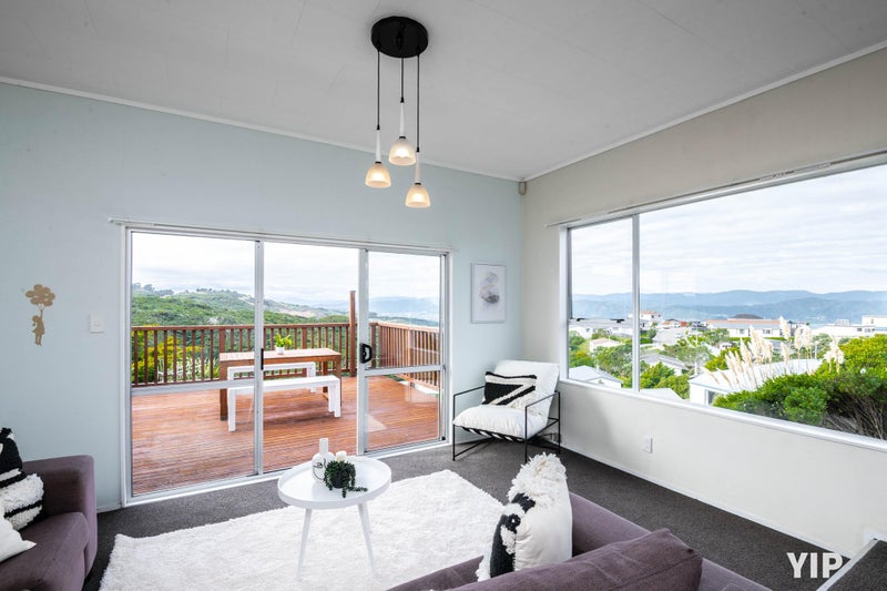 21 Sunhaven Drive, Newlands, Wellington - Carousel 2