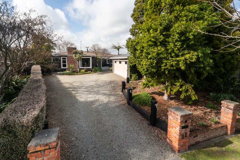 32 St Albans Avenue, Hokowhitu, Palmerston North - Carousel 27