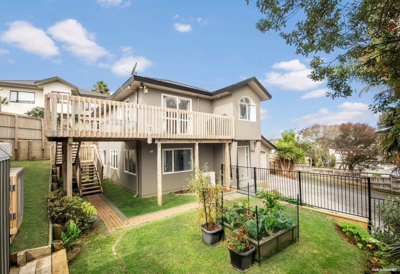 47A Hogarth Rise, West Harbour, Auckland - Carousel 2