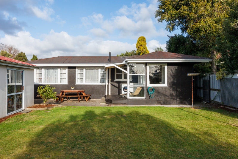 23 Featherston Street, Takaro, Palmerston North - Carousel 2