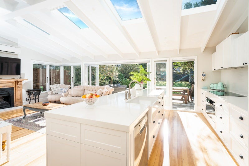 8 Carrington Street, Mount Cook, Wellington - Carousel 2