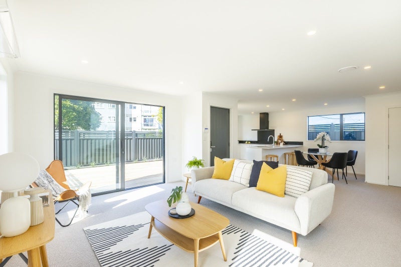 11 Waiwhetu Road, Waiwhetu, Lower Hutt - Carousel 2