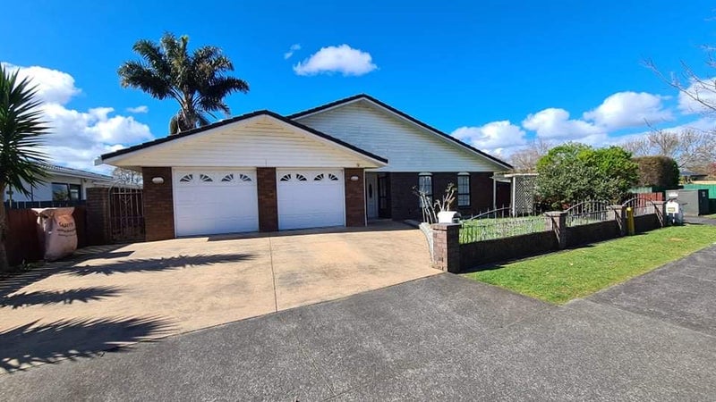 213 Walter Strevens Drive, Conifer Grove, Takanini - Carousel 1