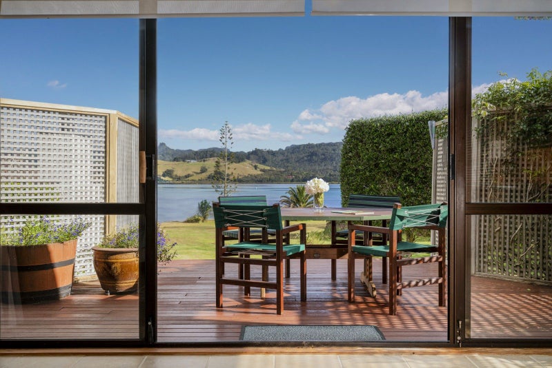 4 Uzailla Court, Pauanui - Carousel 1