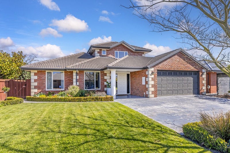 4 Becmead Drive, Harewood, Christchurch - Carousel 1