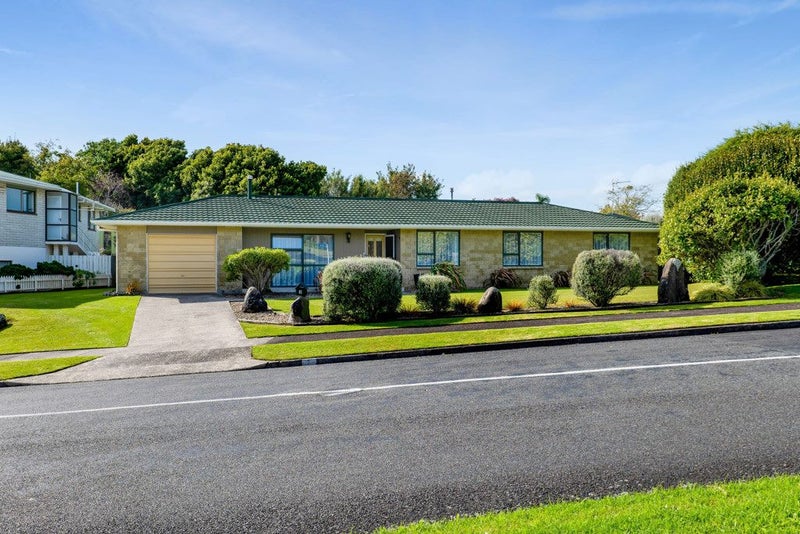 2 Bronte Place, Whalers Gate, New Plymouth - Carousel 25