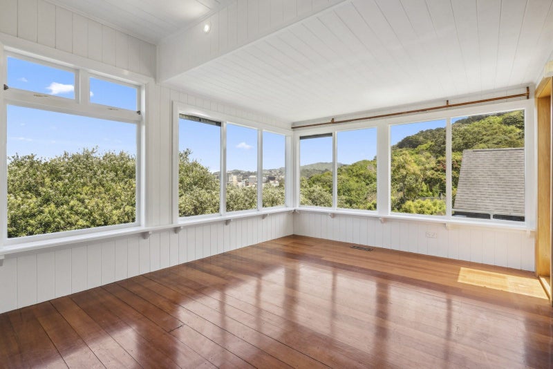 5 Grosvenor Terrace, Thorndon, Wellington - Carousel 2