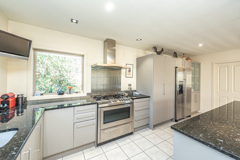 12 Suffolk Drive, Otamatea, Whanganui - Carousel 2