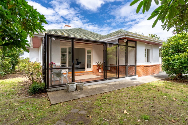 5 Leven Street, Roslyn, Dunedin - Carousel 1