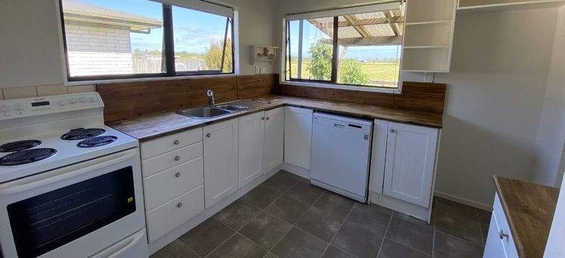 71 Saxbys Road, Deanwell, Hamilton - Carousel 2