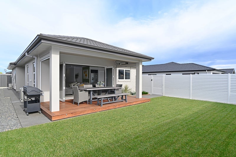 8 Arrow Place, Te Awa, Napier - Carousel 1