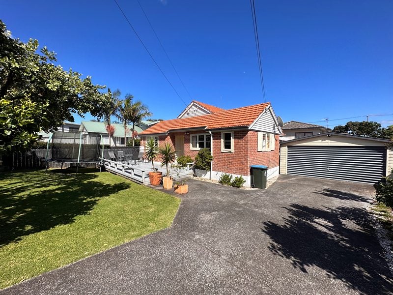 31 Queensway, Three Kings, Auckland - Carousel 8