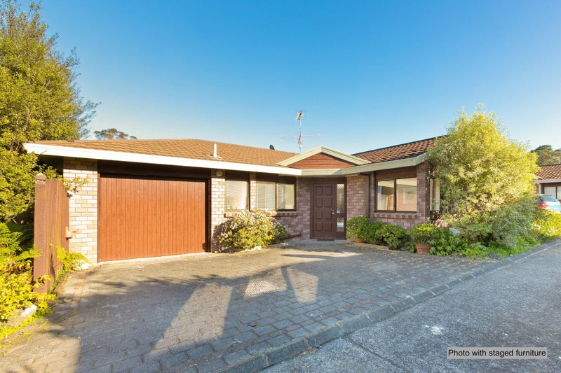 1/48 Turama Road, Royal Oak, Auckland - Carousel 1