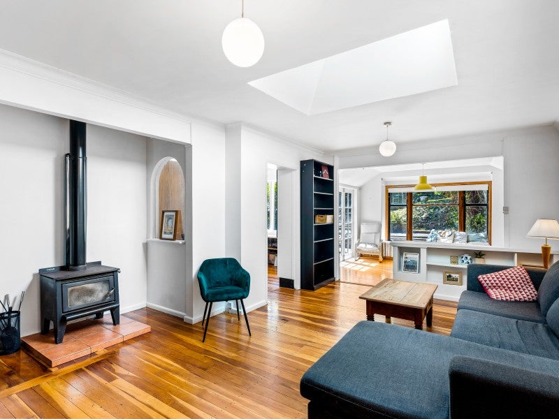 20 Albemarle Road, Northland, Wellington - Carousel 1