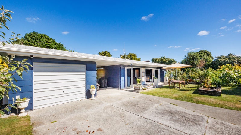 16 Mudgway Place, Awapuni, Palmerston North - Carousel 1