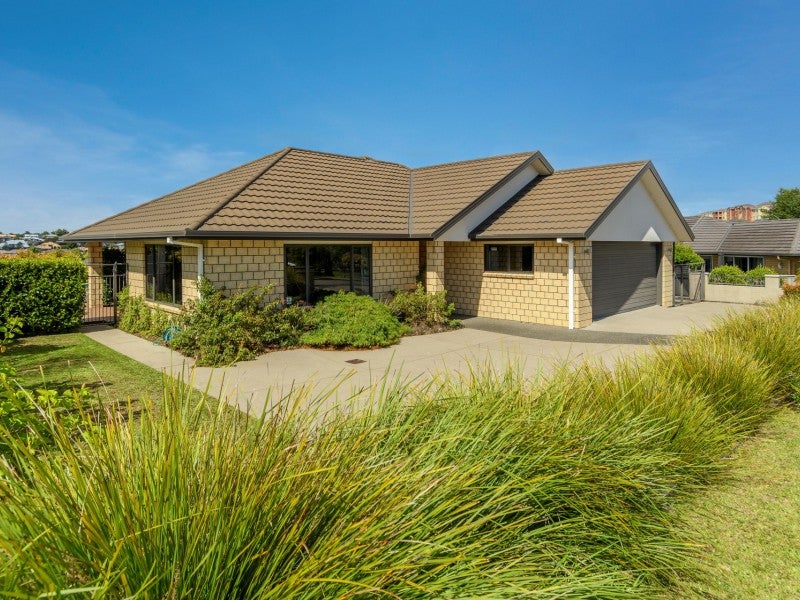 14 Balmedie Ridge, Bethlehem, Tauranga - Carousel 2
