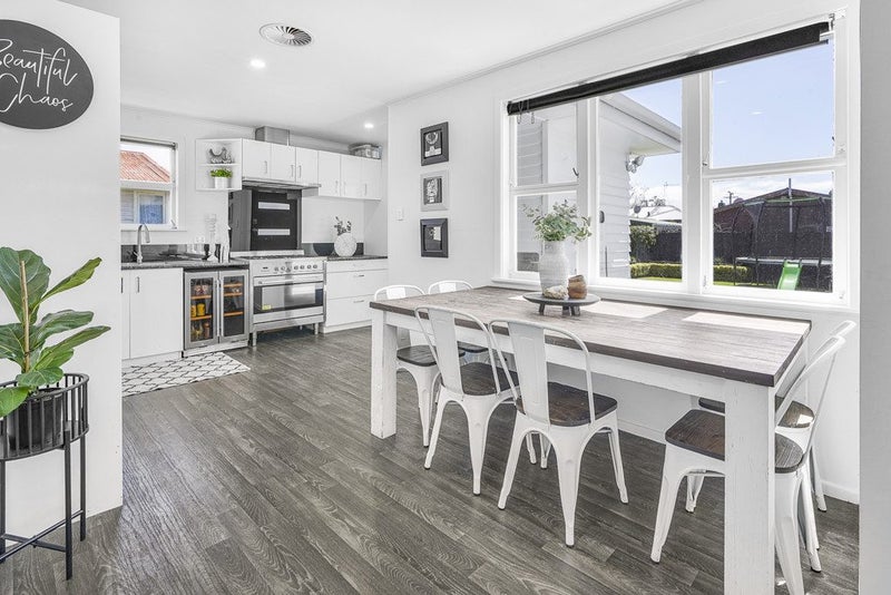 36 Yvonne Street, Melville, Hamilton - Carousel 2