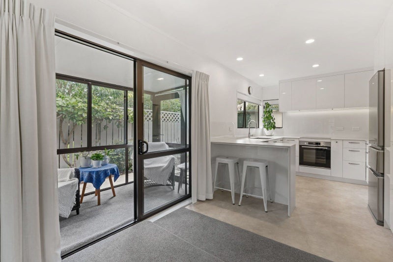 7 Wooding Lane, Kensington, Whangarei - Carousel 2