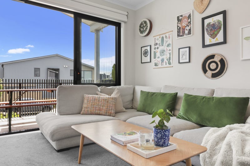 3 Awamarino Way, Westgate, Auckland - Carousel 2