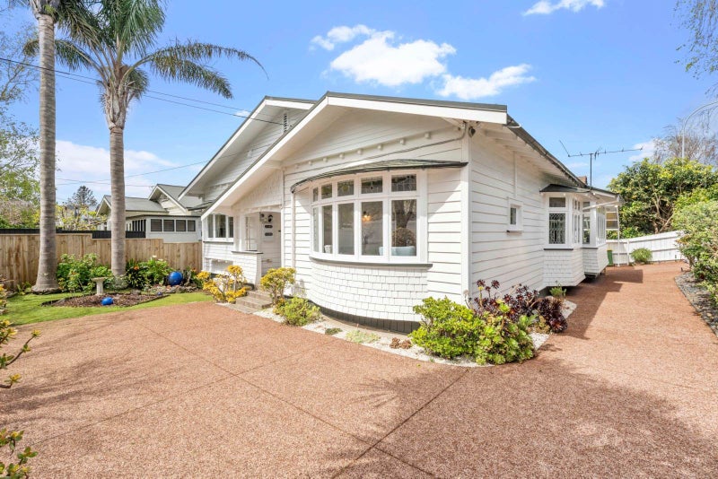 22 Greenfield Road, Epsom, Auckland - Carousel 1