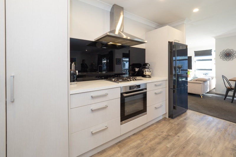 6 Woodham Drive, Allenton, Ashburton - Carousel 2