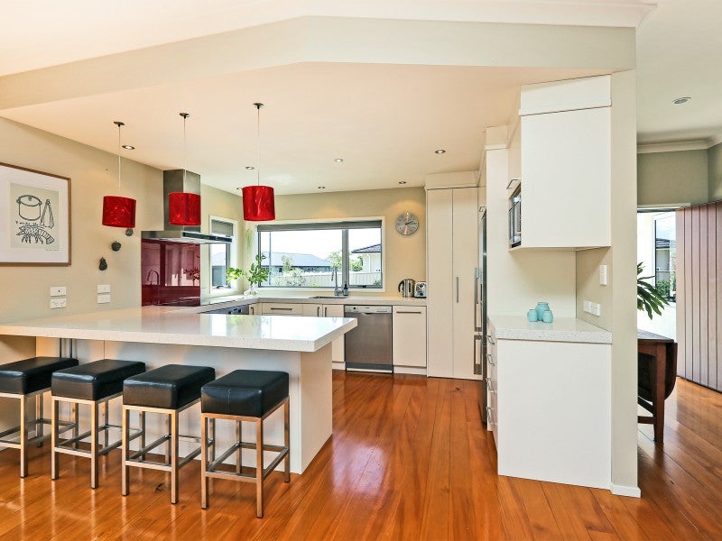 11 Begley Place, Frimley, Hastings - Carousel 1