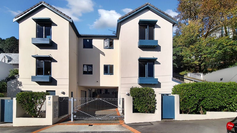 7F Austin Street, Mount Victoria, Wellington - Carousel 14