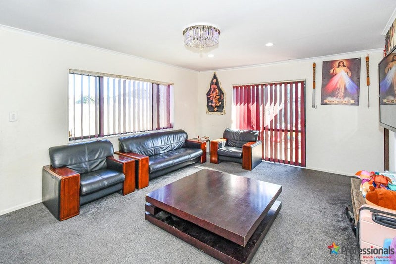 71A Robert Skelton Place, Clendon Park, Auckland - Carousel 2