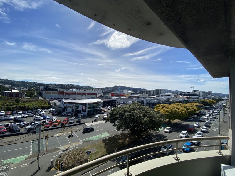 8/80 Kent Terrace, Mount Victoria, Wellington - Carousel 8