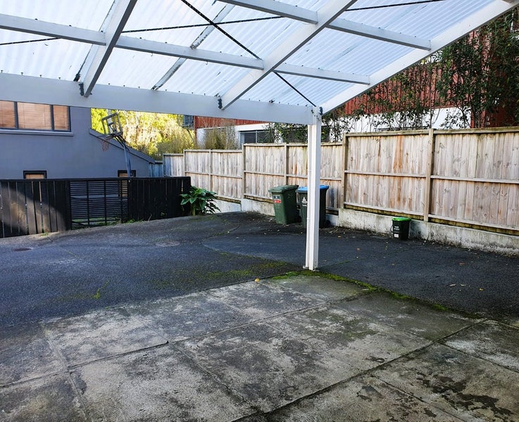 24 Aroha Avenue, Sandringham, Auckland - Carousel 18