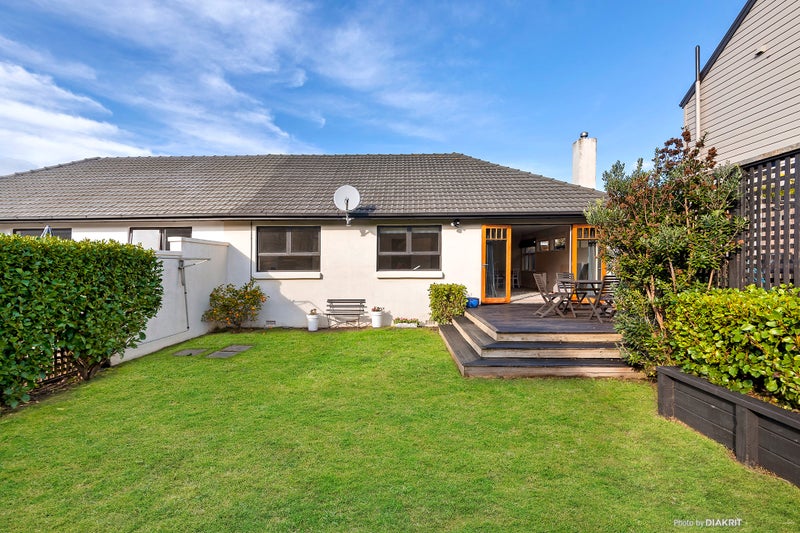 38B Agra Crescent, Khandallah, Wellington - Carousel 2