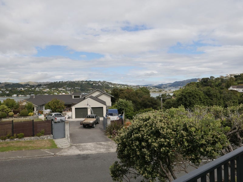31 Penryn Drive, Camborne, Porirua - Carousel 19