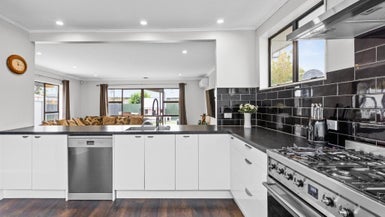 135 Harold Holt Avenue, Pirimai, Napier - Carousel 1