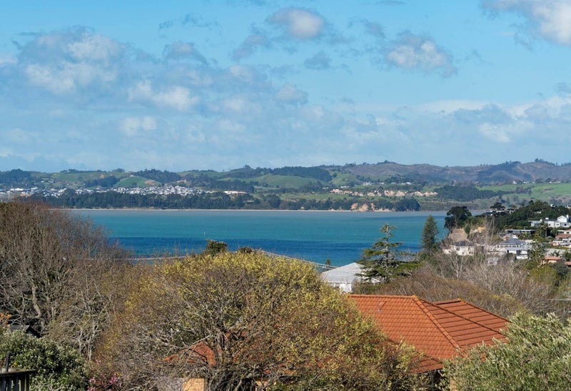 51A Mellons Bay Road, Mellons Bay, Auckland - Carousel 1
