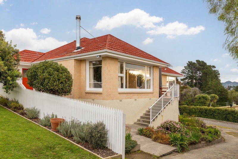 27 Whero Avenue, Lyttelton - Carousel 1