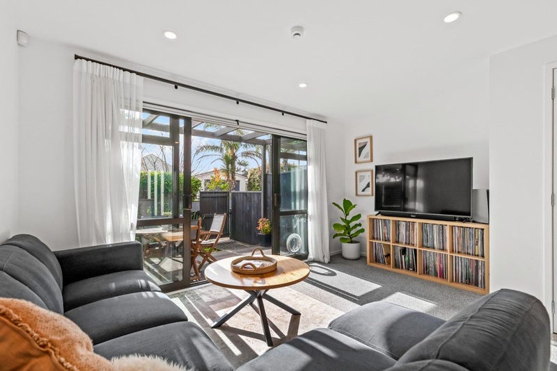 1C Shamrock Lane, Te Atatu Peninsula, Auckland - Carousel 2